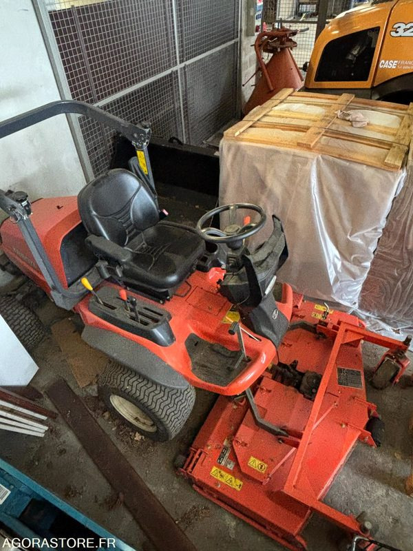 Tondeuse autoportée KUBOTA F3090 - جزازة عشب الحدائق: صورة 1 Tondeuse autoportée KUBOTA F3090 - جزازة عشب الحدائق: صورة 1