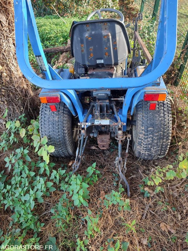 Tracteur ISEKI TM215 - en panne - جرار: صورة 2 Tracteur ISEKI TM215 - en panne - جرار: صورة 2