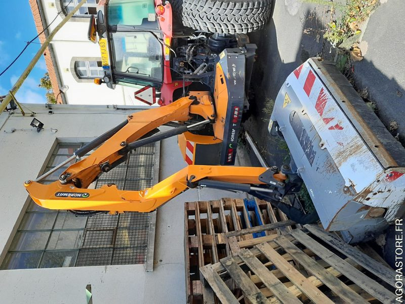 Tracteur Massey Ferguson + broyeur Noremat - جرار: صورة 5 Tracteur Massey Ferguson + broyeur Noremat - جرار: صورة 5