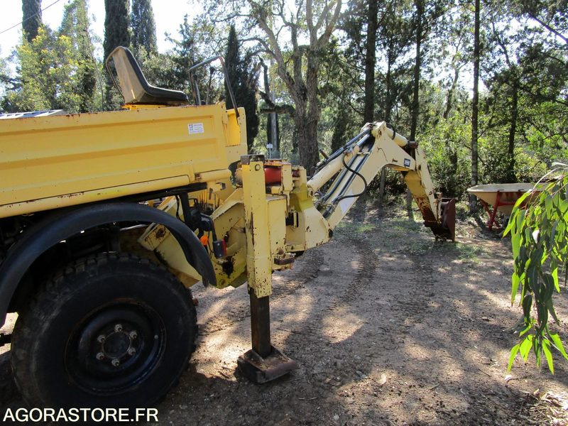 Unimog U140 - 1994 - 115 000km - TRES BON ETAT - لودر ذو محراث خلفي/ باكهو: صورة 4 Unimog U140 - 1994 - 115 000km - TRES BON ETAT - لودر ذو محراث خلفي/ باكهو: صورة 4