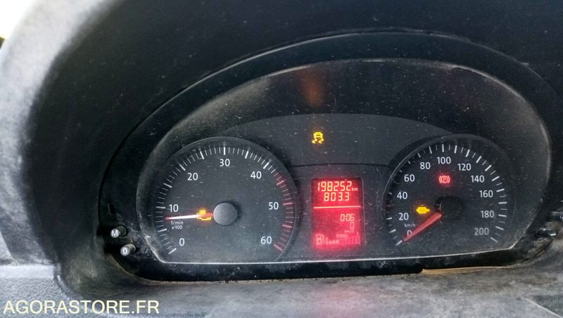 VOLKSWAGEN CRAFTER - 2011 - 198252KM - BL207FB - قلاب صغير: صورة 3 VOLKSWAGEN CRAFTER - 2011 - 198252KM - BL207FB - قلاب صغير: صورة 3