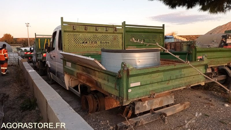 VOLKSWAGEN CRAFTER benne double cabine - 2011 - 213750kms - BL-964-FA - قلاب صغير: صورة 3 VOLKSWAGEN CRAFTER benne double cabine - 2011 - 213750kms - BL-964-FA - قلاب صغير: صورة 3