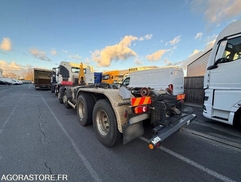 VOLVO FM12 380 - 2004 - 636 982 - شاحنة: صورة 4 VOLVO FM12 380 - 2004 - 636 982 - شاحنة: صورة 4