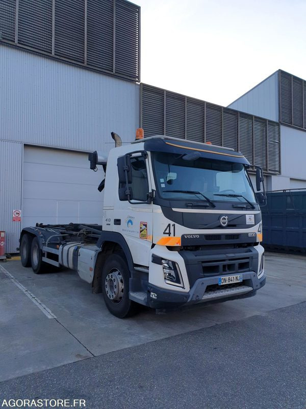 VOLVO FMX POLYBENNE AVEC BRAS DE LEVAGE EURO 6 - 2015 - 227924km - شاحنة: صورة 3 VOLVO FMX POLYBENNE AVEC BRAS DE LEVAGE EURO 6 - 2015 - 227924km - شاحنة: صورة 3