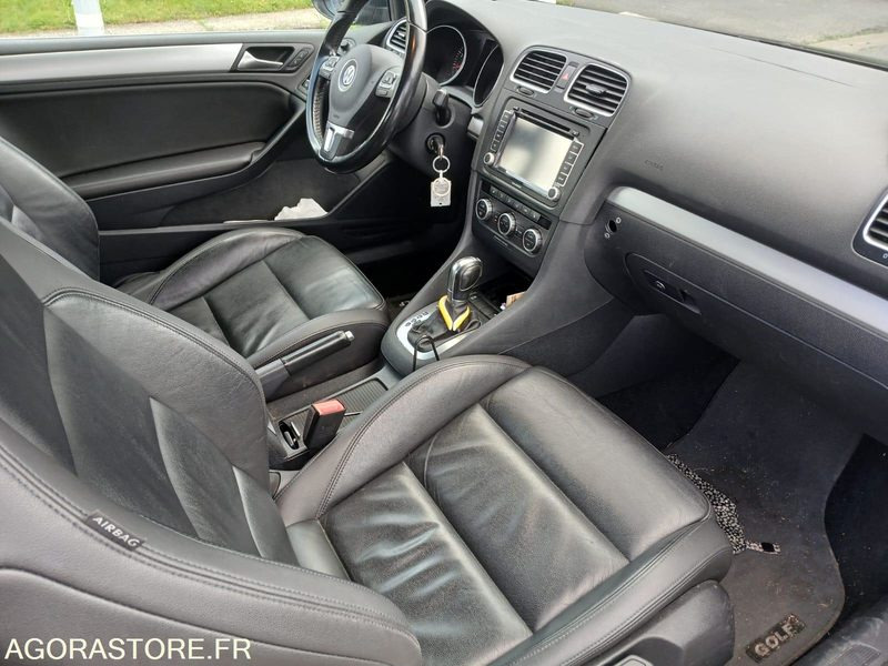 Volkswagen golf cabriolet 1.6 tsi 160cv dsg7 2015 155118 KM - سيارة: صورة 4 Volkswagen golf cabriolet 1.6 tsi 160cv dsg7 2015 155118 KM - سيارة: صورة 4