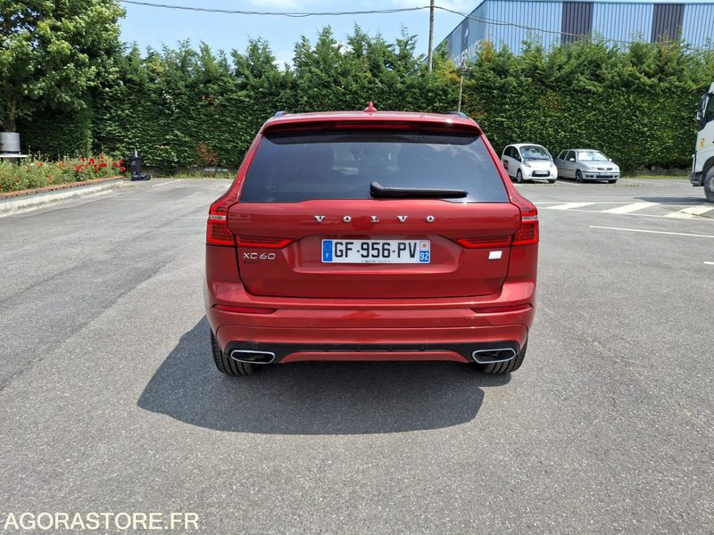 Volvo XC60 HYBRIDE - 2022 / 96206 KM - سيارة دفع رباعي: صورة 4 Volvo XC60 HYBRIDE - 2022 / 96206 KM - سيارة دفع رباعي: صورة 4
