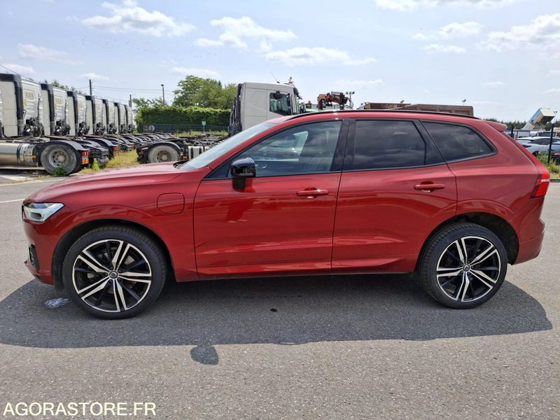 Volvo XC60 HYBRIDE - 2022 / 96206 KM - سيارة دفع رباعي: صورة 2 Volvo XC60 HYBRIDE - 2022 / 96206 KM - سيارة دفع رباعي: صورة 2
