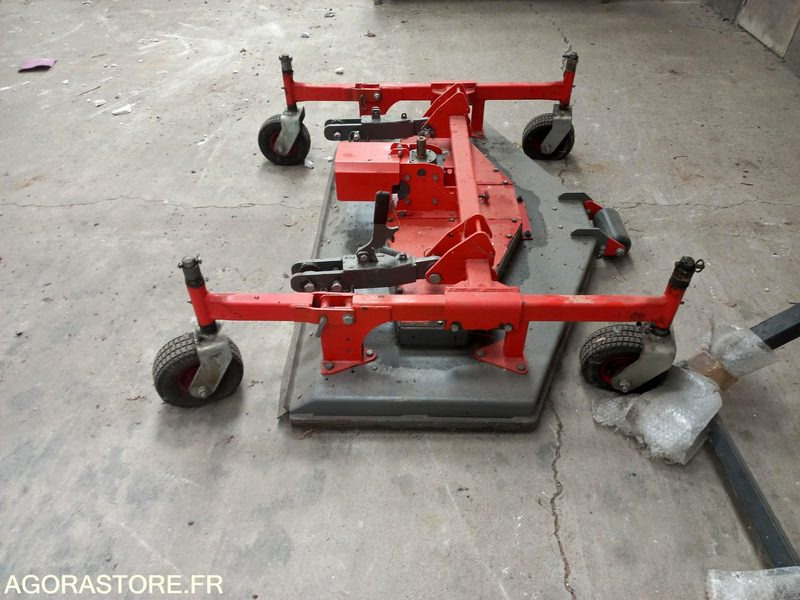 Coupe de tondeuse mulchng Morgneux TMC 150 fixation Kubota - جزازة عشب الحدائق: صورة 2 Coupe de tondeuse mulchng Morgneux TMC 150 fixation Kubota - جزازة عشب الحدائق: صورة 2