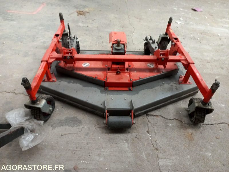 Coupe de tondeuse mulchng Morgneux TMC 150 fixation Kubota - جزازة عشب الحدائق: صورة 5 Coupe de tondeuse mulchng Morgneux TMC 150 fixation Kubota - جزازة عشب الحدائق: صورة 5