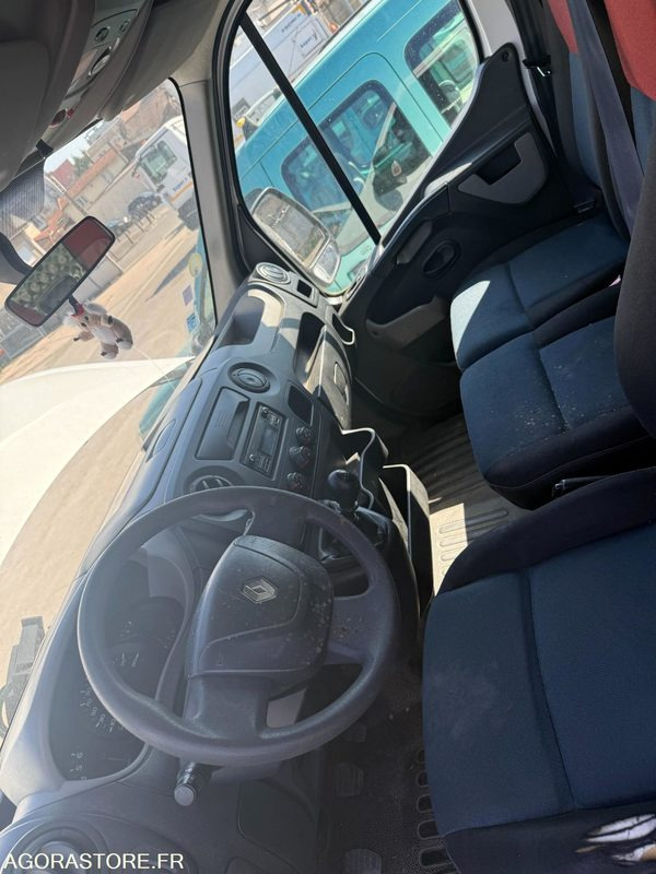 Renault master gazole 60156kms 2014 - قلاب صغير: صورة 3 Renault master gazole 60156kms 2014 - قلاب صغير: صورة 3