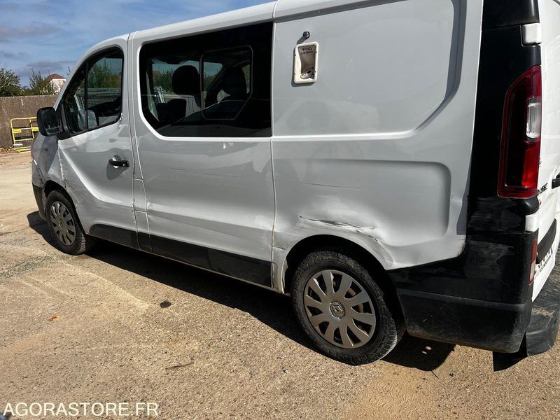 Renault trafic 1.6dci 6places 2019 291000km - فان المدمجة: صورة 3 Renault trafic 1.6dci 6places 2019 291000km - فان المدمجة: صورة 3