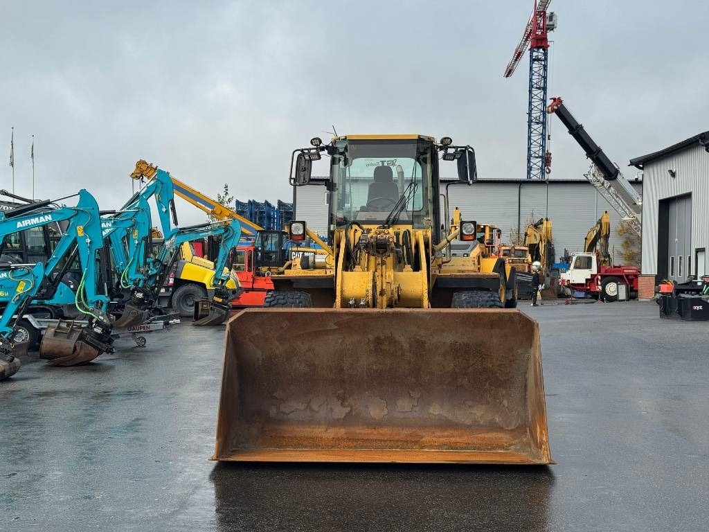 اللودر بعجل CAT 938 F II: صورة 11