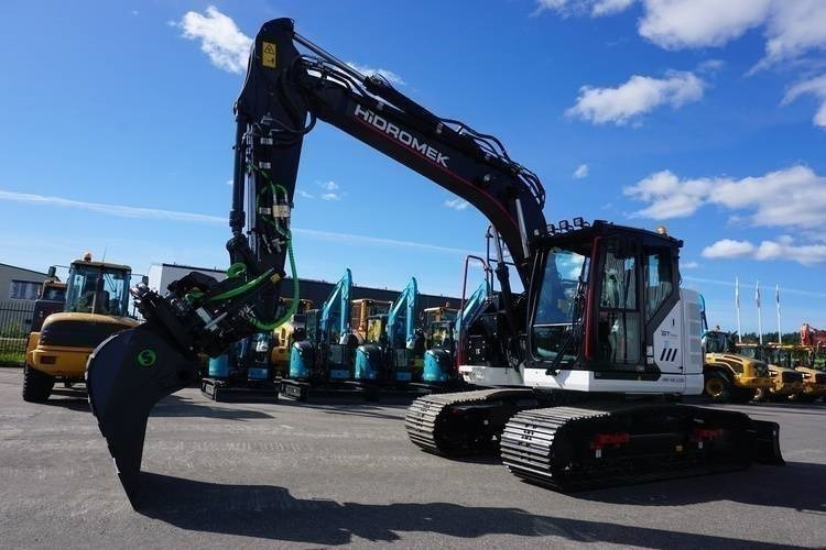 Hidromek HMK 145 LCSR-5 - حفار زاحف: صورة 4 Hidromek HMK 145 LCSR-5 - حفار زاحف: صورة 4