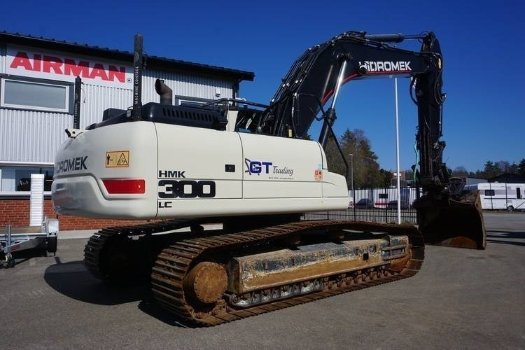 Hidromek HMK 300 LC - حفار زاحف: صورة 2 Hidromek HMK 300 LC - حفار زاحف: صورة 2
