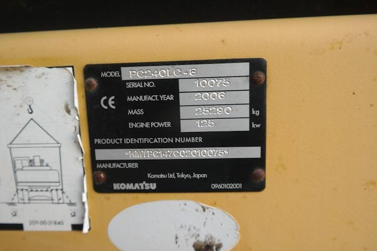 حفار زاحف Komatsu PC240-8: صورة 14