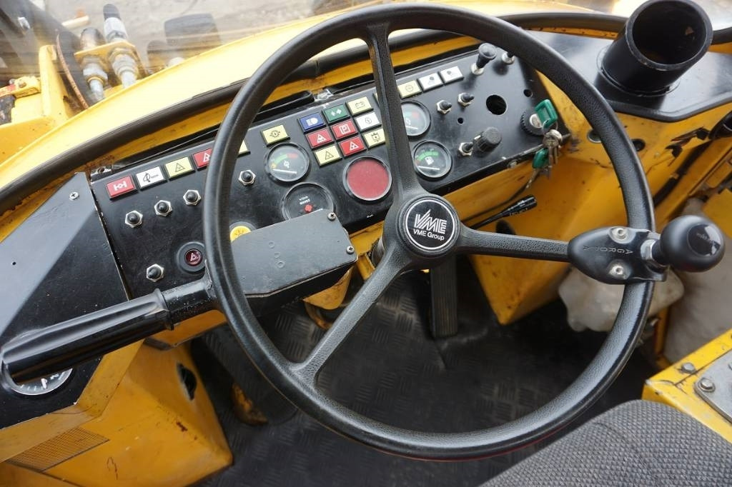 Volvo 4500 - اللودر بعجل: صورة 5 Volvo 4500 - اللودر بعجل: صورة 5