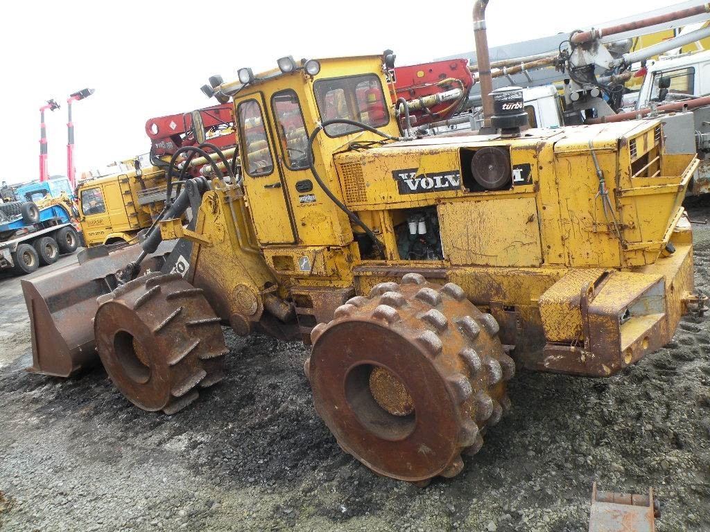Volvo L160 COMPACTOR - اللودر بعجل: صورة 1 Volvo L160 COMPACTOR - اللودر بعجل: صورة 1