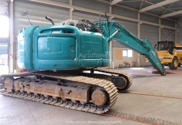 New Holland Kobelco E 235 BSR-2 - حفار زاحف: صورة 3 New Holland Kobelco E 235 BSR-2 - حفار زاحف: صورة 3