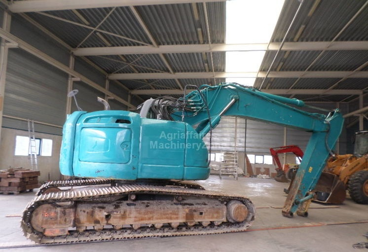 New Holland Kobelco E 235 BSR-2 - حفار زاحف: صورة 2 New Holland Kobelco E 235 BSR-2 - حفار زاحف: صورة 2