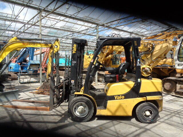 Yale GLP25 - رافعة شوكية: صورة 4 Yale GLP25 - رافعة شوكية: صورة 4