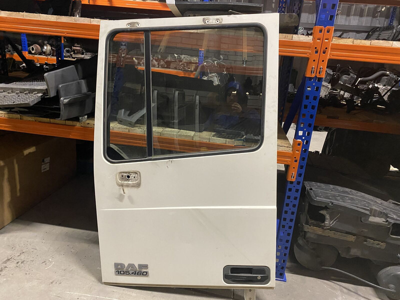 DAF xf105 - باب و قطع الغيار - شاحنة: صورة 1 DAF xf105 - باب و قطع الغيار - شاحنة: صورة 1