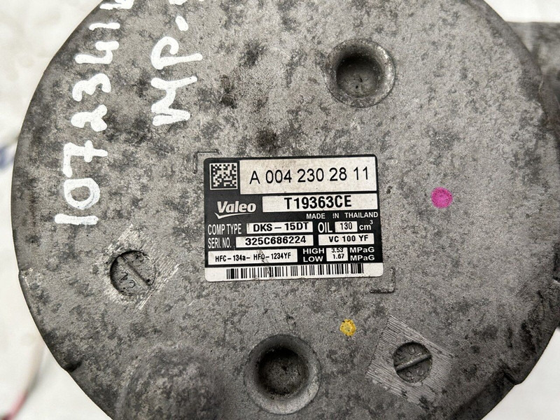 Mercedes-Benz A/C compressor - ضاغط المكيف - شاحنة: صورة 3 Mercedes-Benz A/C compressor - ضاغط المكيف - شاحنة: صورة 3