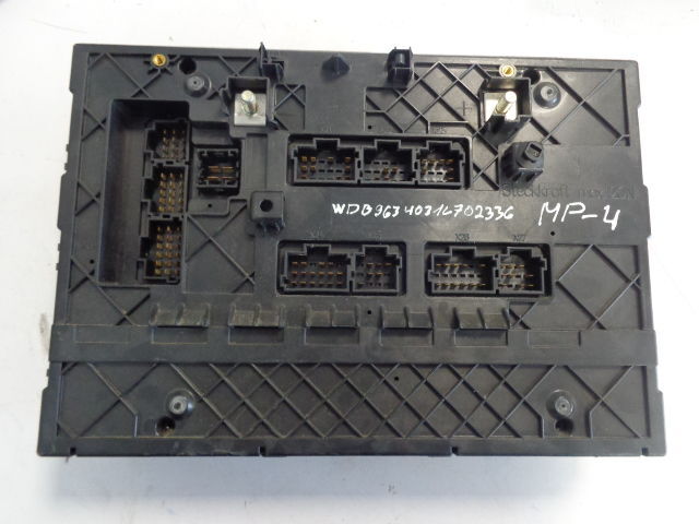 Mercedes-Benz MP4 Fuse relay protection box - النظام الكهربائي - شاحنة: صورة 2 Mercedes-Benz MP4 Fuse relay protection box - النظام الكهربائي - شاحنة: صورة 2