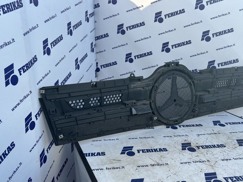 Mercedes-Benz bonnet grill - غطاء السيارة - شاحنة: صورة 5 Mercedes-Benz bonnet grill - غطاء السيارة - شاحنة: صورة 5