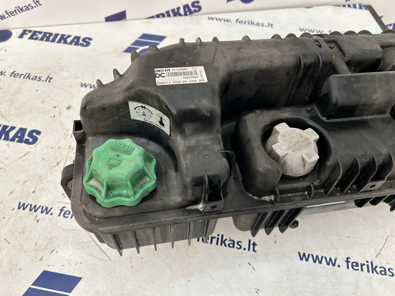 Mercedes-Benz expansion tank - خزان التوسع - شاحنة: صورة 3 Mercedes-Benz expansion tank - خزان التوسع - شاحنة: صورة 3