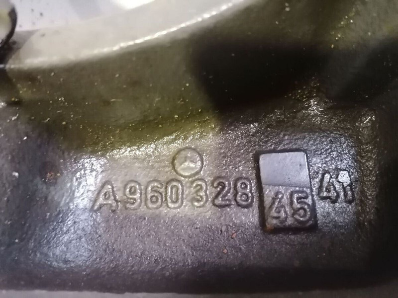 Mercedes-Benz - نظام التعليق - شاحنة: صورة 3 Mercedes-Benz - نظام التعليق - شاحنة: صورة 3