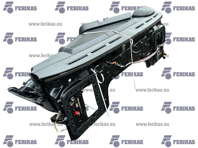 Renault complete dashboard - مصد - شاحنة: صورة 4 Renault complete dashboard - مصد - شاحنة: صورة 4