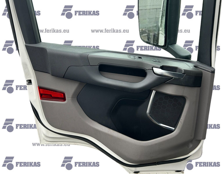 Scania left side - باب و قطع الغيار - شاحنة: صورة 3 Scania left side - باب و قطع الغيار - شاحنة: صورة 3