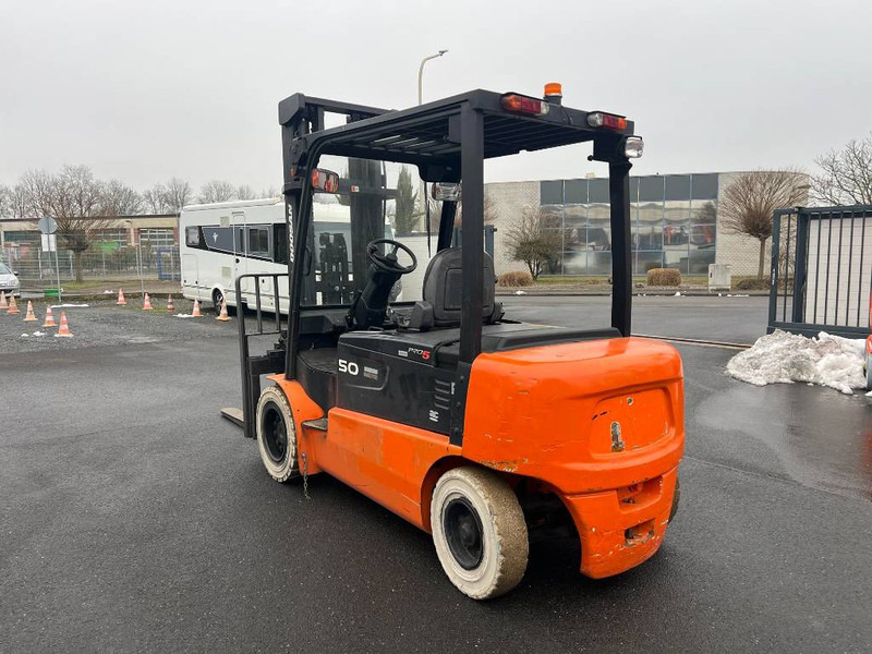 رافعة شوكية كهربائية Doosan B50X5 5T 6m Triplex non-marking (1841): صورة 9 رافعة شوكية كهربائية Doosan B50X5 5T 6m Triplex non-marking (1841): صورة 9