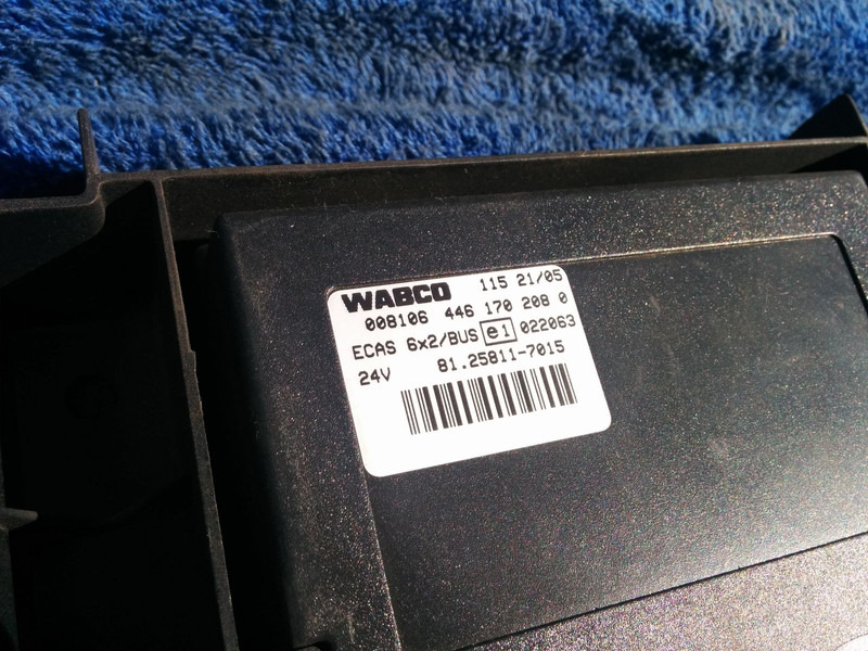 MAN WABCO ECU ZBR2 / 81.25806.7096. - وحدة إي سي يو: صورة 3 MAN WABCO ECU ZBR2 / 81.25806.7096. - وحدة إي سي يو: صورة 3