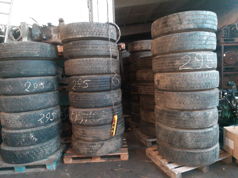 Michelin 295*80R22.5 255*70 \ 275*70* 265\70R19.5 - إطارات - شاحنة: صورة 4 Michelin 295*80R22.5 255*70 \ 275*70* 265\70R19.5 - إطارات - شاحنة: صورة 4