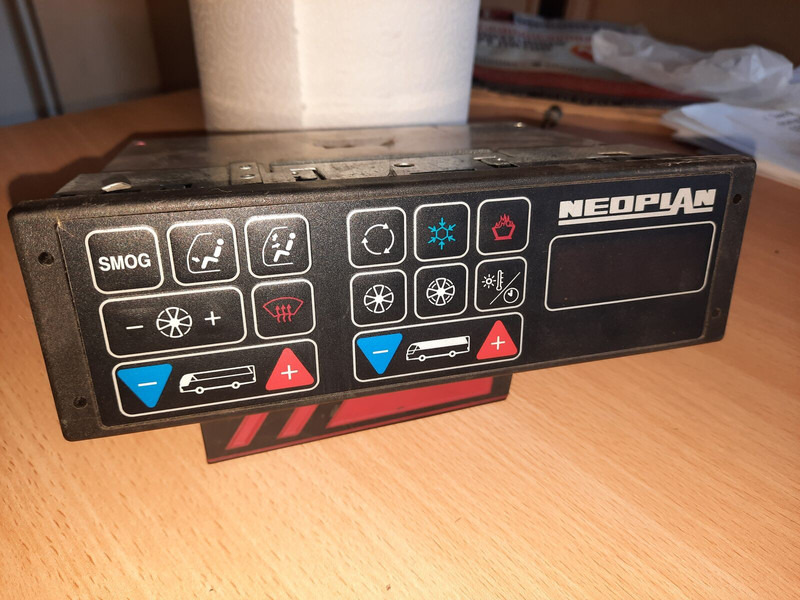 Neoplan Klimat kontrol RS232 BADER/ Clima Aire - قطع الغيار: صورة 1 Neoplan Klimat kontrol RS232 BADER/ Clima Aire - قطع الغيار: صورة 1