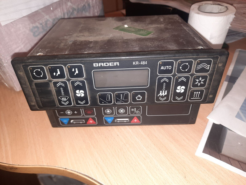 Neoplan Klimat kontrol RS232 BADER/ Clima Aire - قطع الغيار: صورة 2 Neoplan Klimat kontrol RS232 BADER/ Clima Aire - قطع الغيار: صورة 2