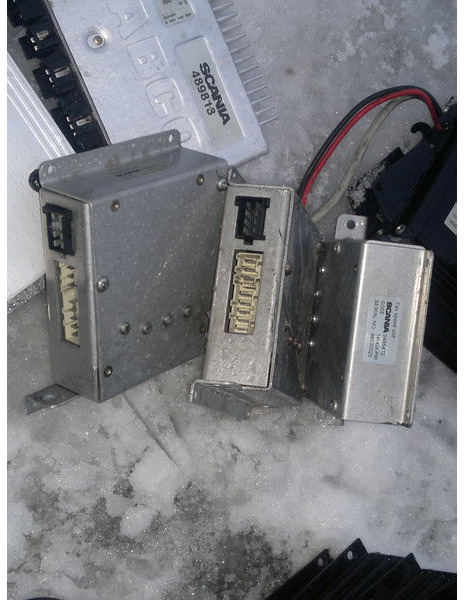 وحدة إي سي يو Scania VDO 412.413\006\002 . 412.413/006/005: صورة 7