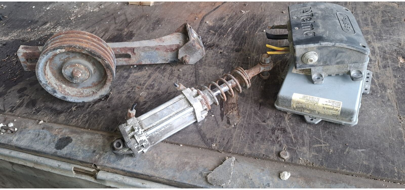 قطع الغيار VOLVO-ABG Тельма электрическая: صورة 12