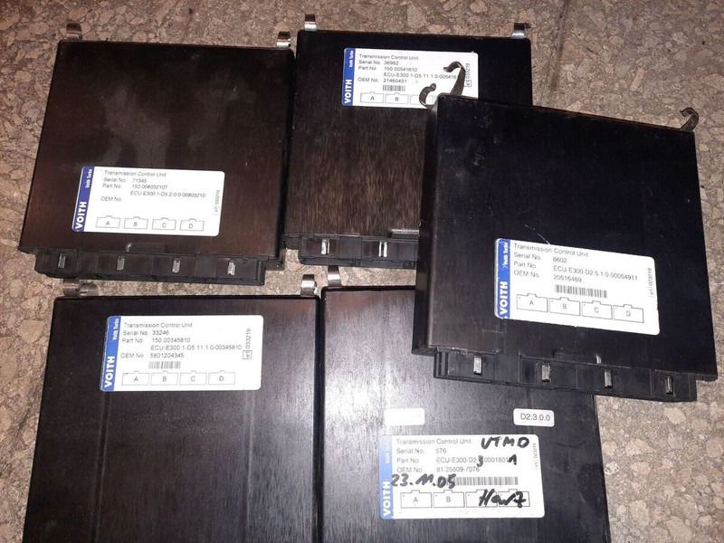 Voith ECU-E300 D2.3.0.0-00018011 - وحدة إي سي يو: صورة 1 Voith ECU-E300 D2.3.0.0-00018011 - وحدة إي سي يو: صورة 1