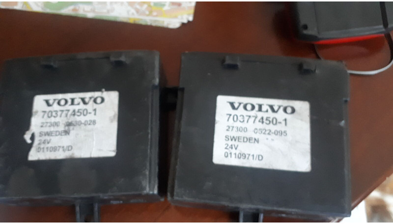Volvo 20503188-P04.3195082-2 R03 - وحدة إي سي يو: صورة 3 Volvo 20503188-P04.3195082-2 R03 - وحدة إي سي يو: صورة 3