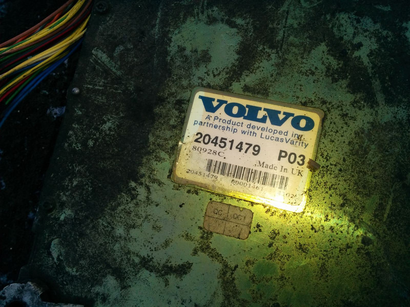 Volvo 20995091 P02. 20577136 P02 20582962 P05. - وحدة إي سي يو: صورة 4 Volvo 20995091 P02. 20577136 P02 20582962 P05. - وحدة إي سي يو: صورة 4