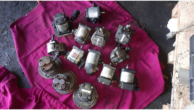 مضخة زيت Volvo B10/ B12 =: صورة 10 مضخة زيت Volvo B10/ B12 =: صورة 10