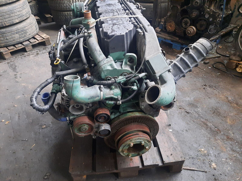 Volvo D7E - محرك: صورة 1 Volvo D7E - محرك: صورة 1