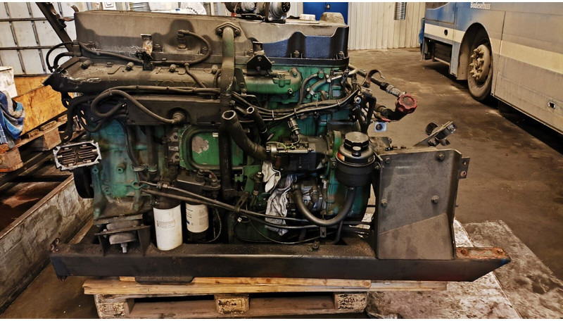 Volvo D9B380/ D9B-360 .G9A-300 D9B310. D9A.-340 - محرك: صورة 1 Volvo D9B380/ D9B-360 .G9A-300 D9B310. D9A.-340 - محرك: صورة 1