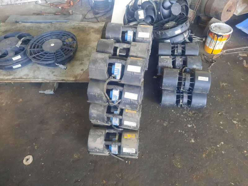Volvo масляный мотор вентилятора SAUER DANFOSS C19.2L00888\174 - مروحة: صورة 5 Volvo масляный мотор вентилятора SAUER DANFOSS C19.2L00888\174 - مروحة: صورة 5