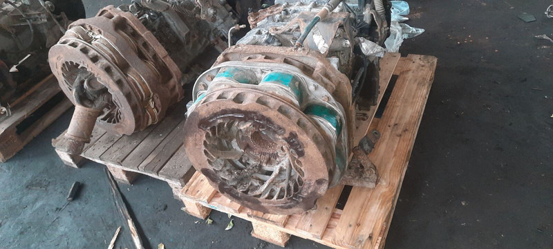 ZF 6S1600 - صندوق التروس: صورة 2 ZF 6S1600 - صندوق التروس: صورة 2