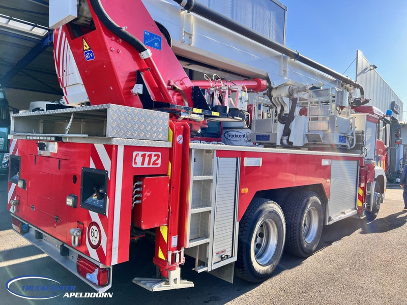 MAN TGA 26.350 Magirus ALP 320L = 32 meter, Waterpump, 6x4, Steel springs - شاحنة: صورة 4 MAN TGA 26.350 Magirus ALP 320L = 32 meter, Waterpump, 6x4, Steel springs - شاحنة: صورة 4