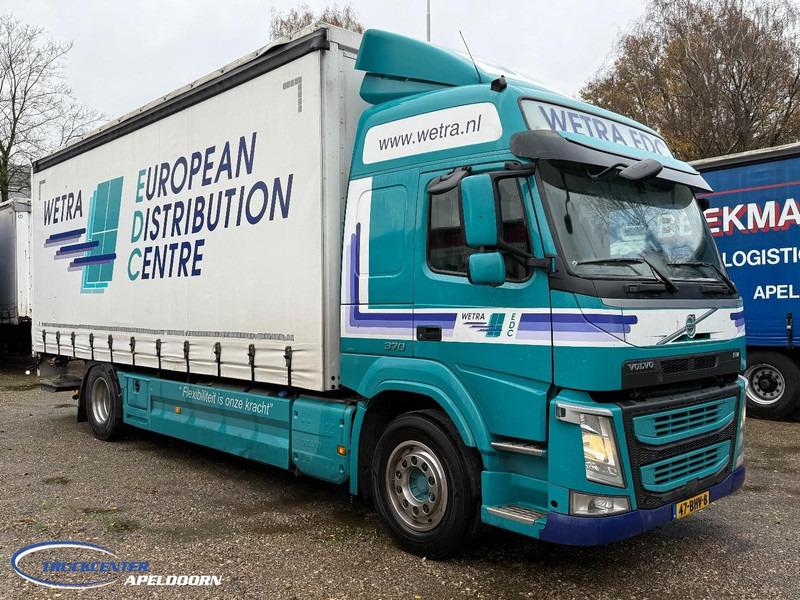 Volvo FM Schuifdak, Laadklep, Globetrotter - شاحنة ذات ستائر جانبية: صورة 1 Volvo FM Schuifdak, Laadklep, Globetrotter - شاحنة ذات ستائر جانبية: صورة 1