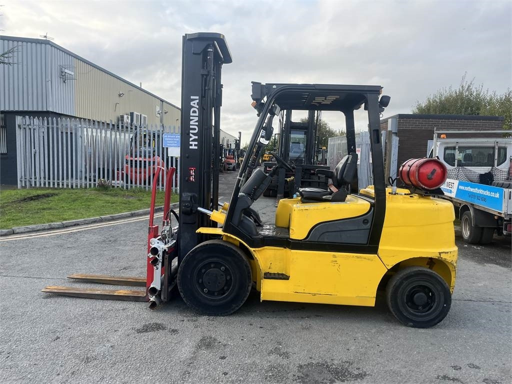 Hyundai 35L-7A  - رافعة شوكية تعمل بالغاز: صورة 1 Hyundai 35L-7A  - رافعة شوكية تعمل بالغاز: صورة 1